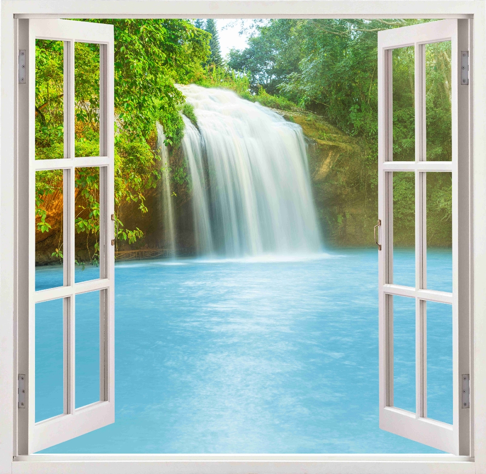 Вид из окна на водопад 1