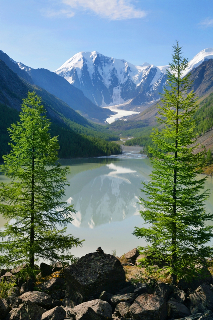 Озеро в горах 1