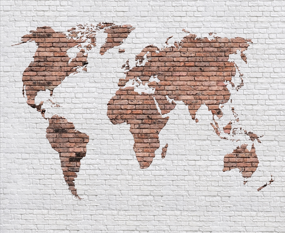 Карта мира на кирпичной стене