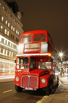 Красный автобус 2